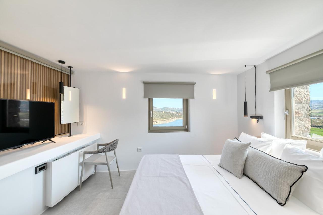 Panormos Bay Suites Exterior photo